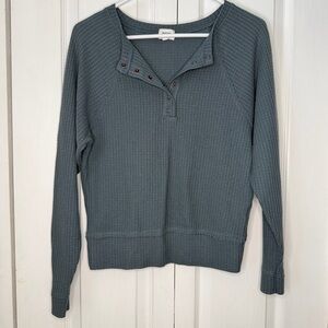 BKE Women’s Waffle-Knit Thermal long sleeve Henley Pullover - Teal Gray XS